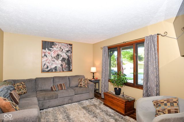 1085 Waterford Drive, Greenwood, IN 46142