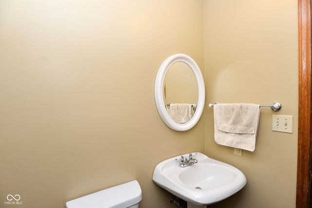 1085 Waterford Drive, Greenwood, IN 46142