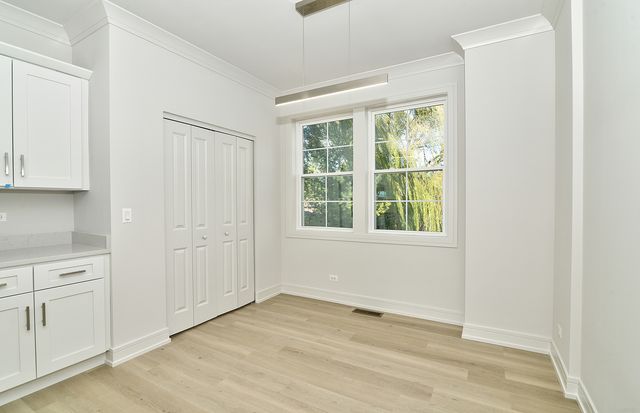 214 Walnut Street N E, Bensenville, IL 60106