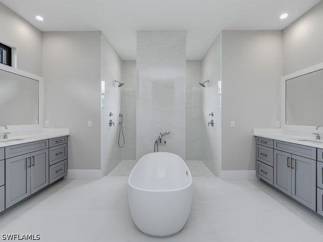 67 Willowick DR, Naples, FL 34110
