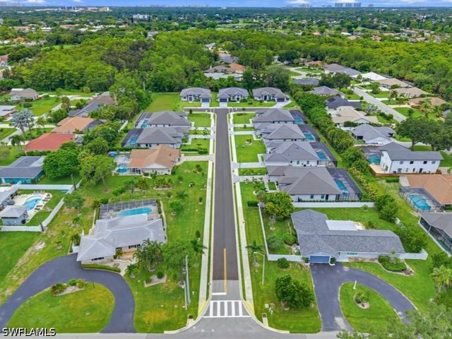 67 Willowick DR, Naples, FL 34110