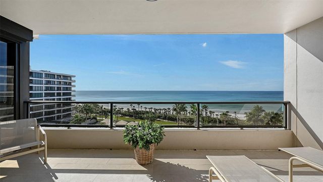 545 SANCTUARY DRIVE B605, Longboat Key, FL 34228
