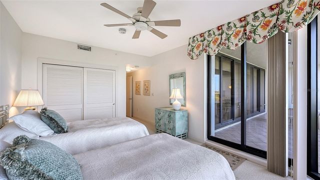 545 SANCTUARY DRIVE B605, Longboat Key, FL 34228