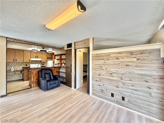 4360 Gannet Circle 21, Las Vegas, NV 89103