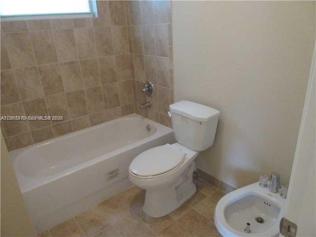 11 Antilla Avenue B, Coral Gables, FL 33134