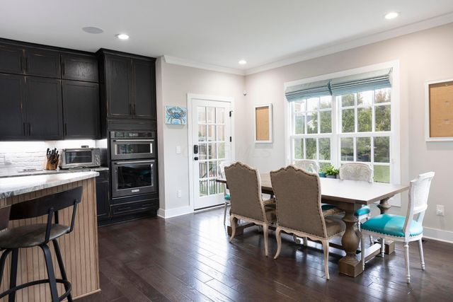 7030 Hanbys Loop, New Albany, OH 43054