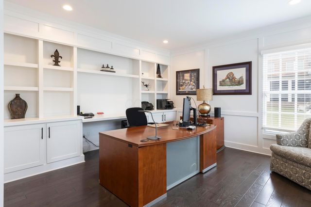 7030 Hanbys Loop, New Albany, OH 43054