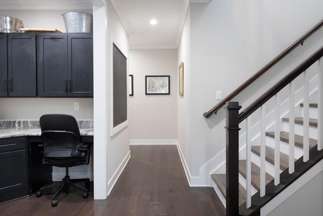 7030 Hanbys Loop, New Albany, OH 43054