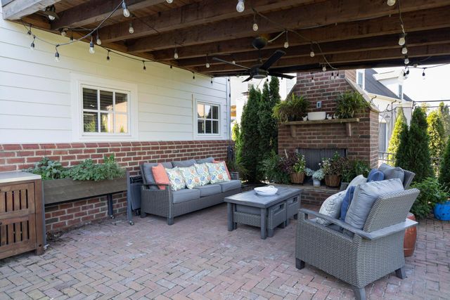 7030 Hanbys Loop, New Albany, OH 43054