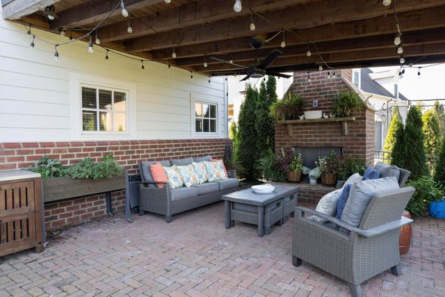 7030 Hanbys Loop, New Albany, OH 43054