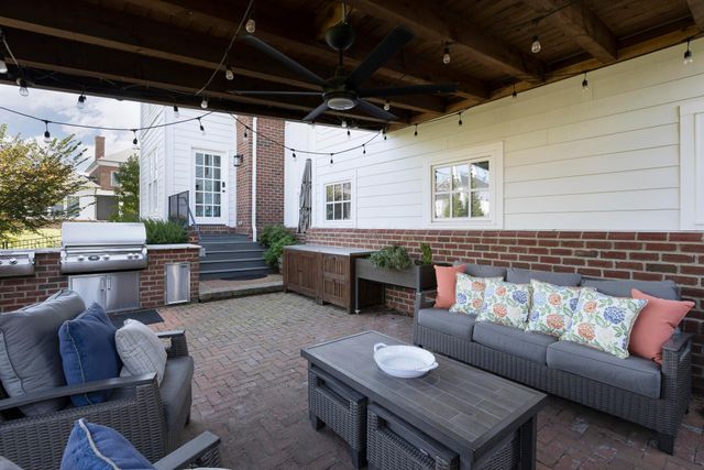 7030 Hanbys Loop, New Albany, OH 43054