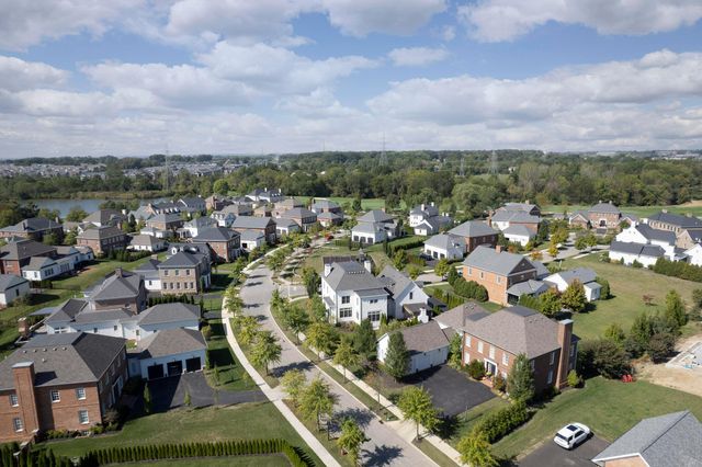 7030 Hanbys Loop, New Albany, OH 43054