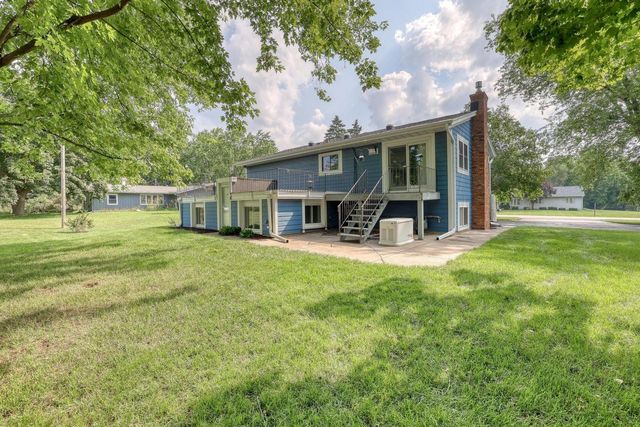 W226N8019 Longview DRIVE, Lisbon, WI 53089