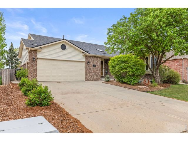 2517 Falcon Dr, Longmont, CO 80503