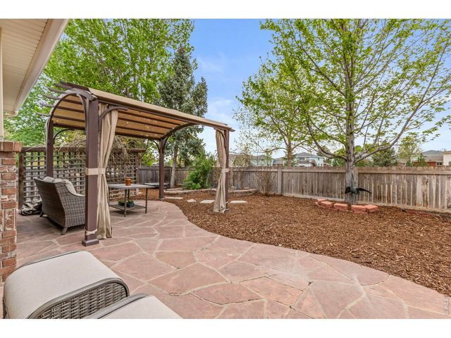 2517 Falcon Dr, Longmont, CO 80503