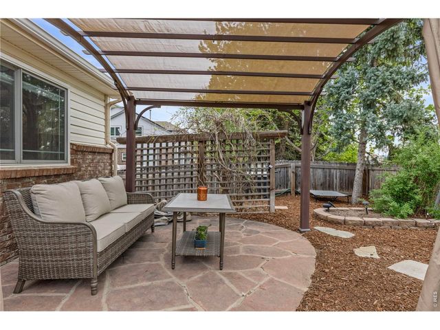 2517 Falcon Dr, Longmont, CO 80503