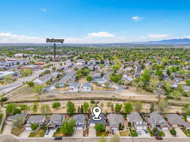 2517 Falcon Dr, Longmont, CO 80503