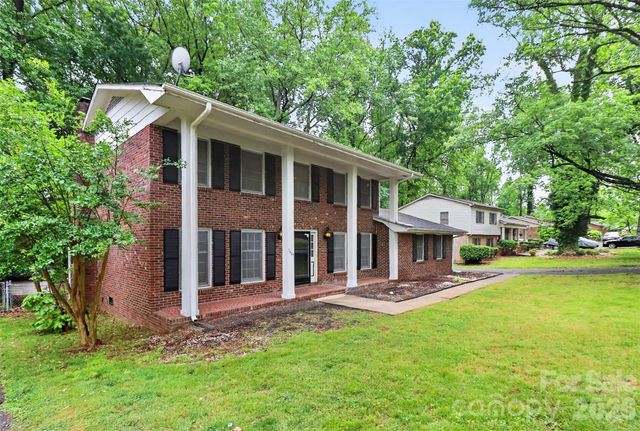 7007 Crossridge Road, Charlotte, NC 28214