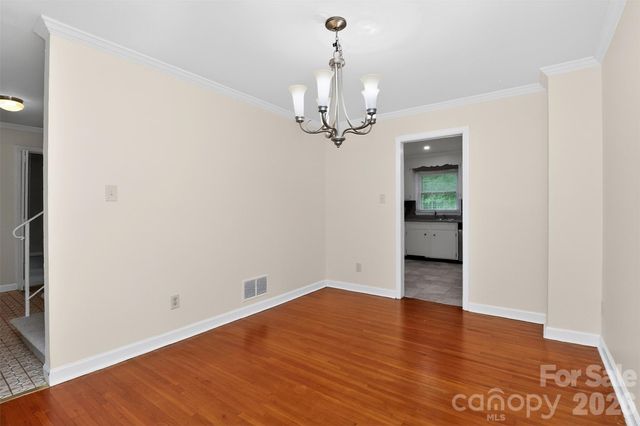 7007 Crossridge Road, Charlotte, NC 28214