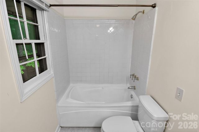 7007 Crossridge Road, Charlotte, NC 28214