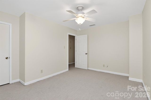 7007 Crossridge Road, Charlotte, NC 28214