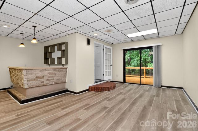 7007 Crossridge Road, Charlotte, NC 28214