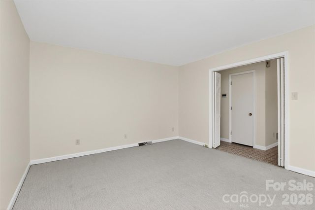 7007 Crossridge Road, Charlotte, NC 28214