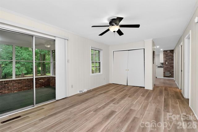 7007 Crossridge Road, Charlotte, NC 28214