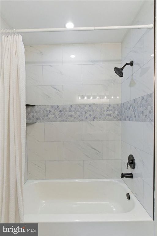 Image 29 of property listing at 944 STARBIT RD, Baltimore, MD 21286