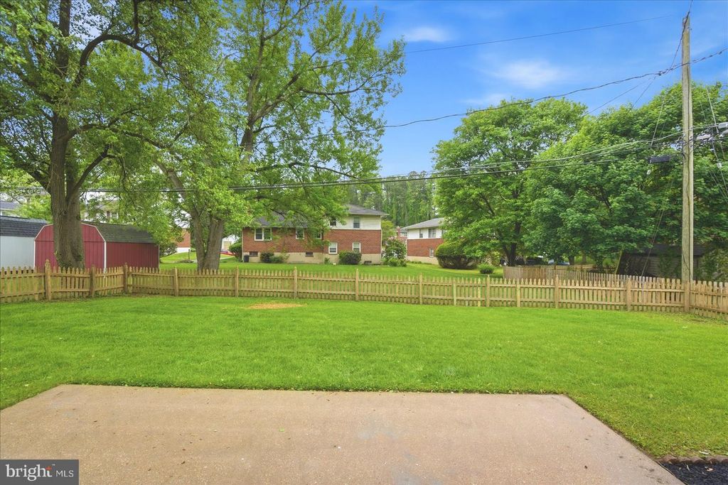 Image 46 of property listing at 944 STARBIT RD, Baltimore, MD 21286