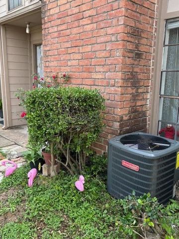 10501 South Drive 251, Houston, TX 77099