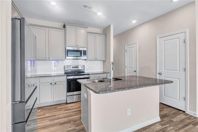 585 Mcwilliams Road 903, Atlanta, GA 30354