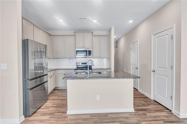 585 Mcwilliams Road 903, Atlanta, GA 30354