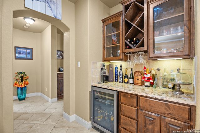 113 Eden Crossing, Adkins, TX 78101