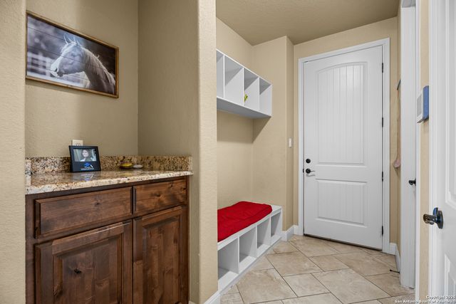 113 Eden Crossing, Adkins, TX 78101