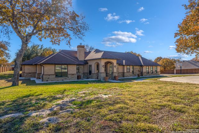 113 Eden Crossing, Adkins, TX 78101