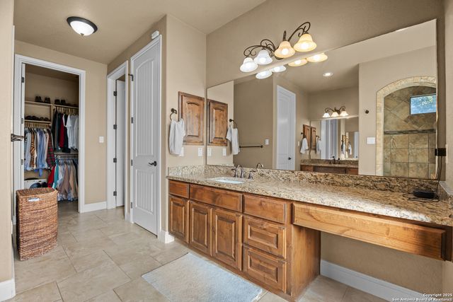 113 Eden Crossing, Adkins, TX 78101