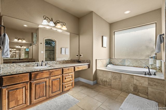 113 Eden Crossing, Adkins, TX 78101