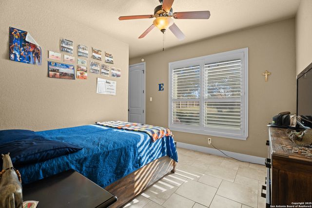 113 Eden Crossing, Adkins, TX 78101