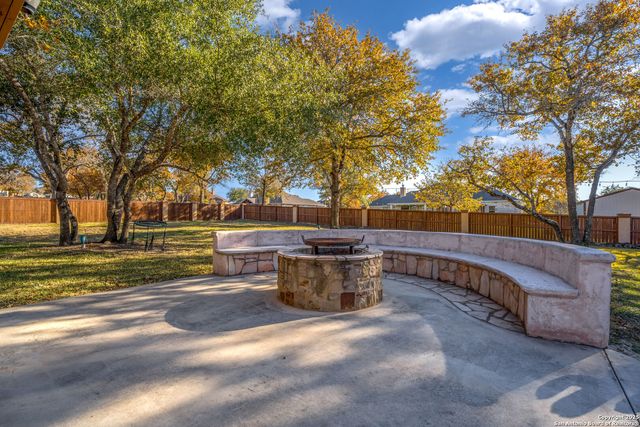 113 Eden Crossing, Adkins, TX 78101