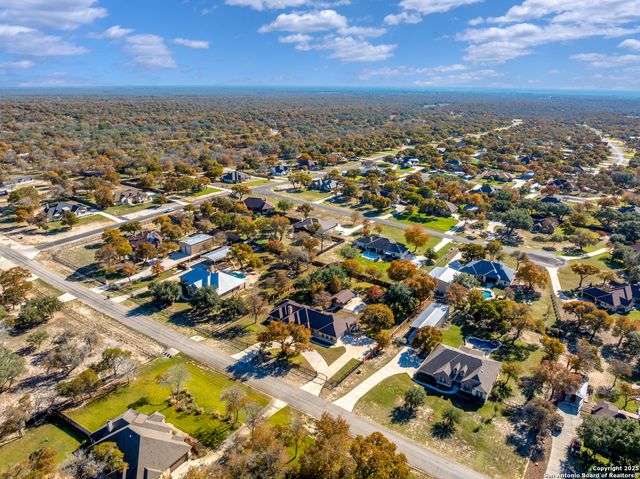 113 Eden Crossing, Adkins, TX 78101