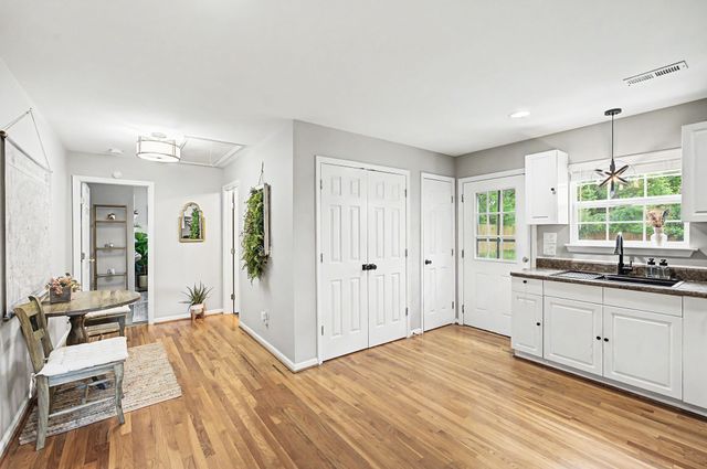 804 Crockett St, Nashville, TN 37207