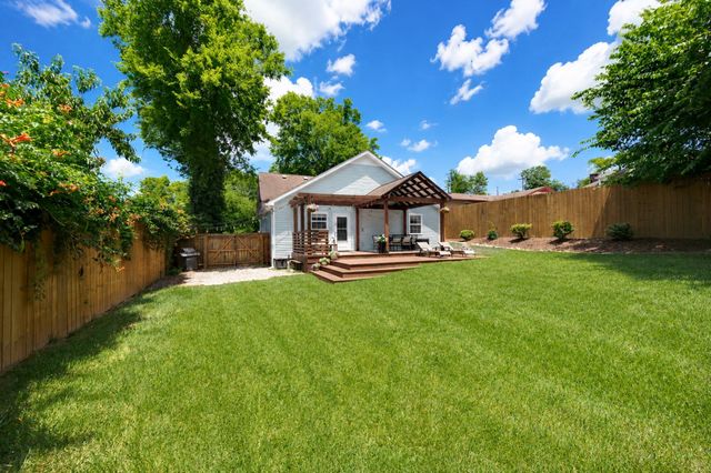 804 Crockett St, Nashville, TN 37207
