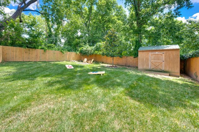 804 Crockett St, Nashville, TN 37207