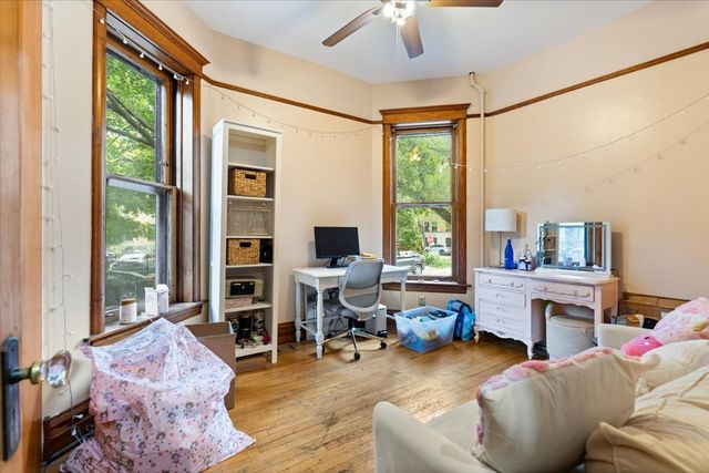 1234 W GRANVILLE Avenue, Chicago, IL 60660