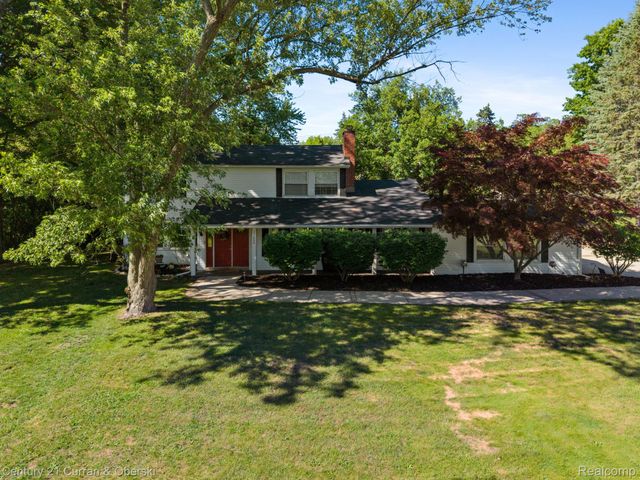 37480 Rhonswood Drive, Farmington Hills, MI 48167