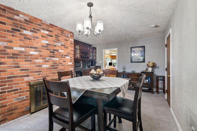 37480 Rhonswood Drive, Farmington Hills, MI 48167