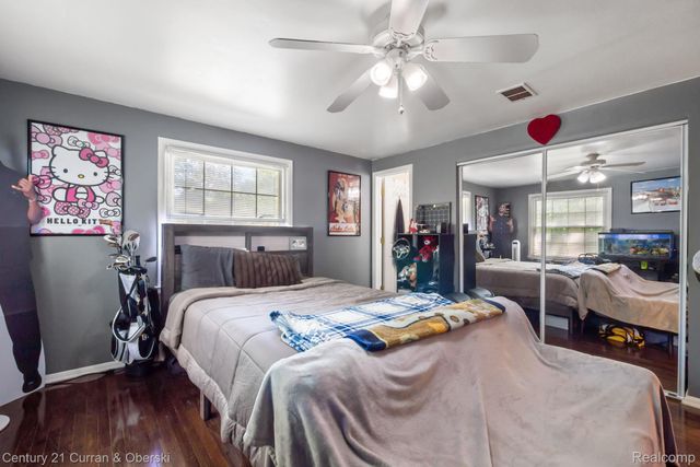 37480 Rhonswood Drive, Farmington Hills, MI 48167