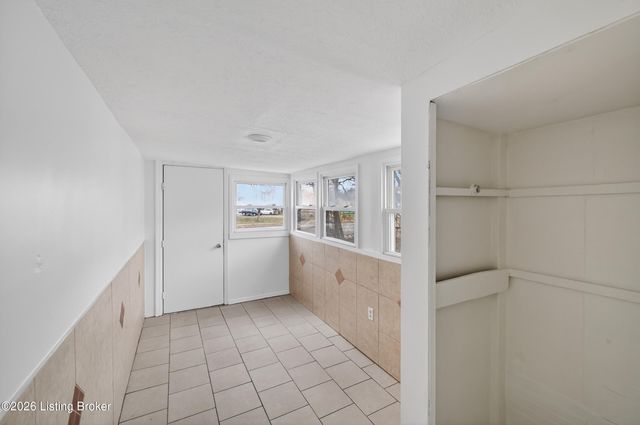 2701 Taylor Blvd, Louisville, KY 40208