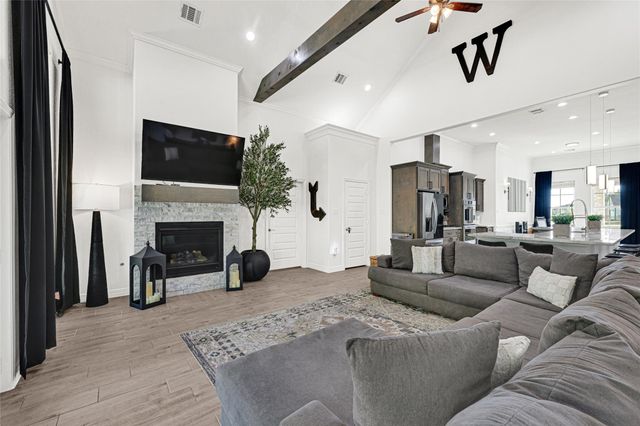 721 Little Spring Court, Anahuac, TX 77514